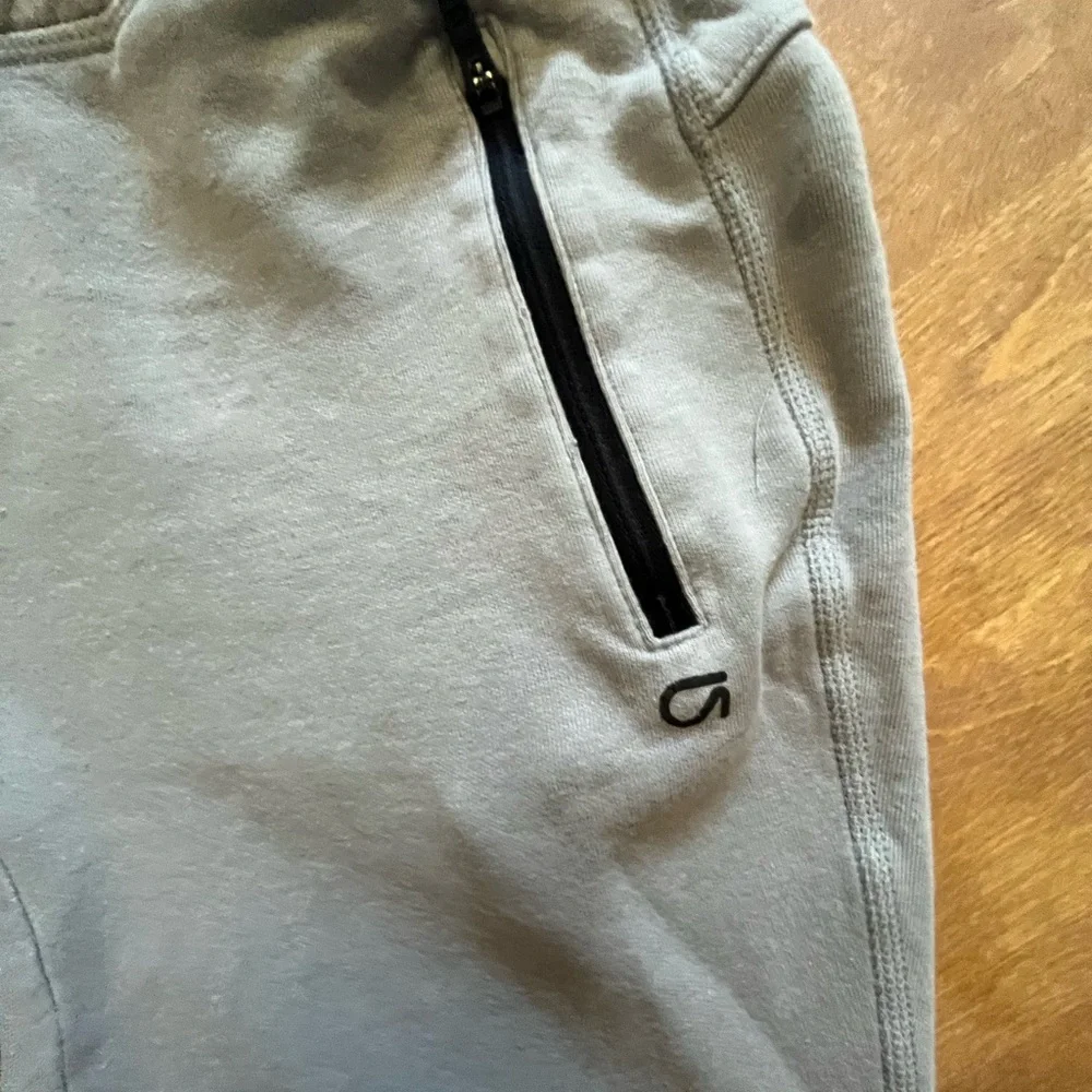 Grey Tie-Waist Shorts - GAP Kids - Black Zip Pockets - XXL (18-20)